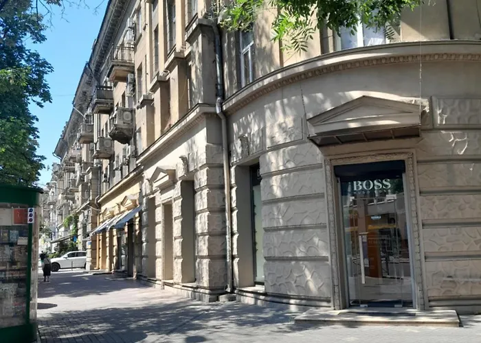 Apartment On Hretska 26/28
